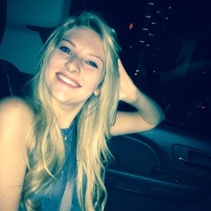 Meet your Posher, Paige